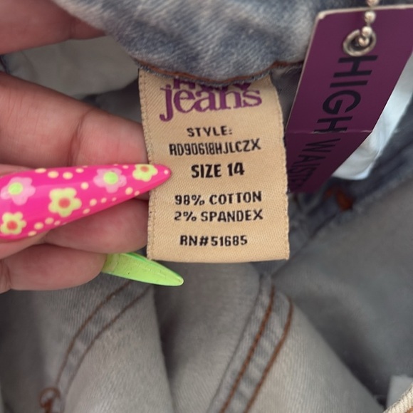 Highway Jeans Wet Seal Distressed Jeans - Picture 5 of 5